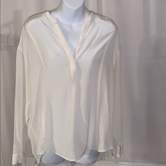 ELIZABETH and JAMES silk blouse size -M - Picture 1 of 4